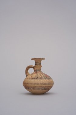 Kännchen der Bichrome V Ware