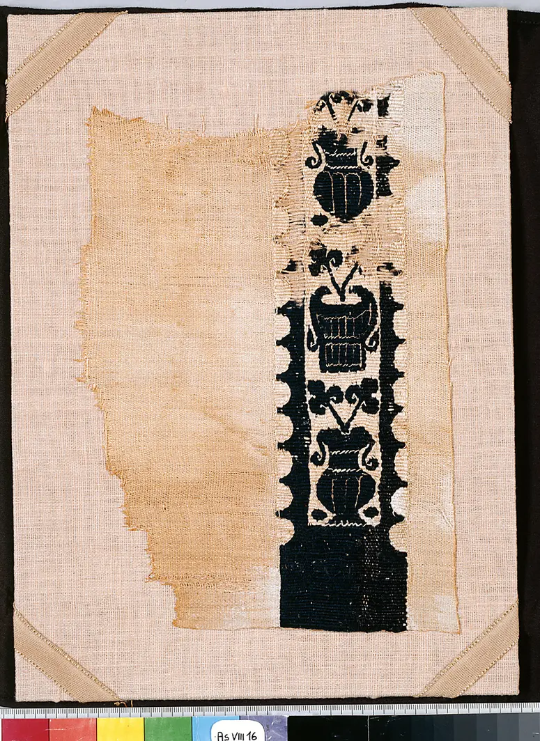 Gefäße mit Blumen