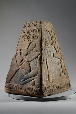 Pyramidion of Meri-imen Ra-mesu 