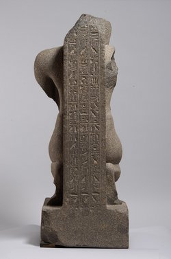 Fragmentierte Statue des Cha-em-waset