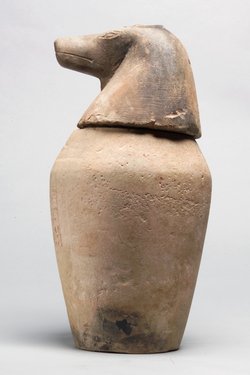 Kanope mit Deckel in Form eines Schakalkopfes