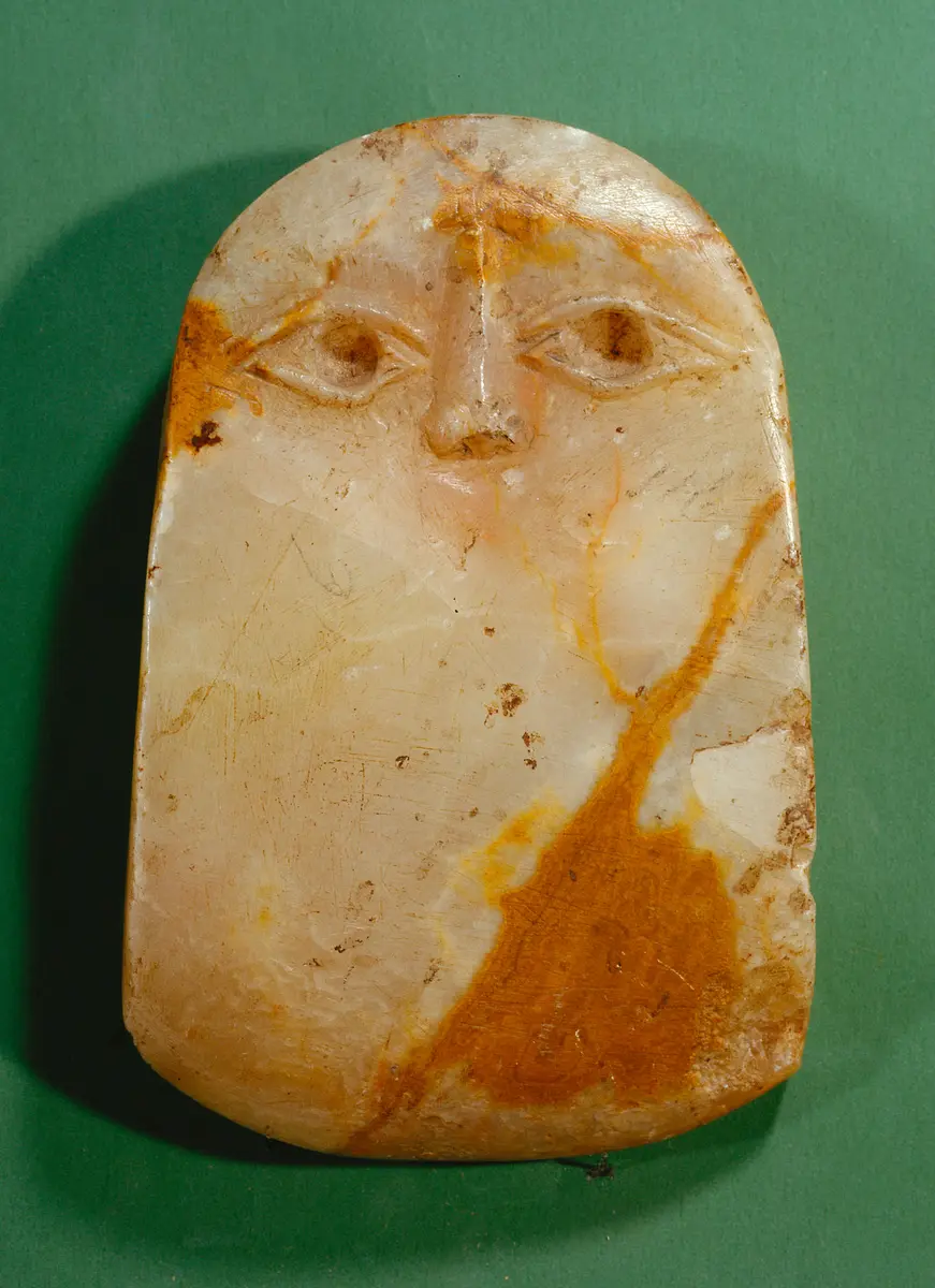 Miniatur-Gesichtsstele