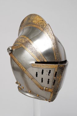 Geschlossener Helm der Prinzengarnitur