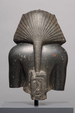 Oberteil einer Statue König Thutmosis' III.