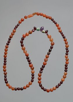 Kästchen für Schmuck und Kosmetikartikel