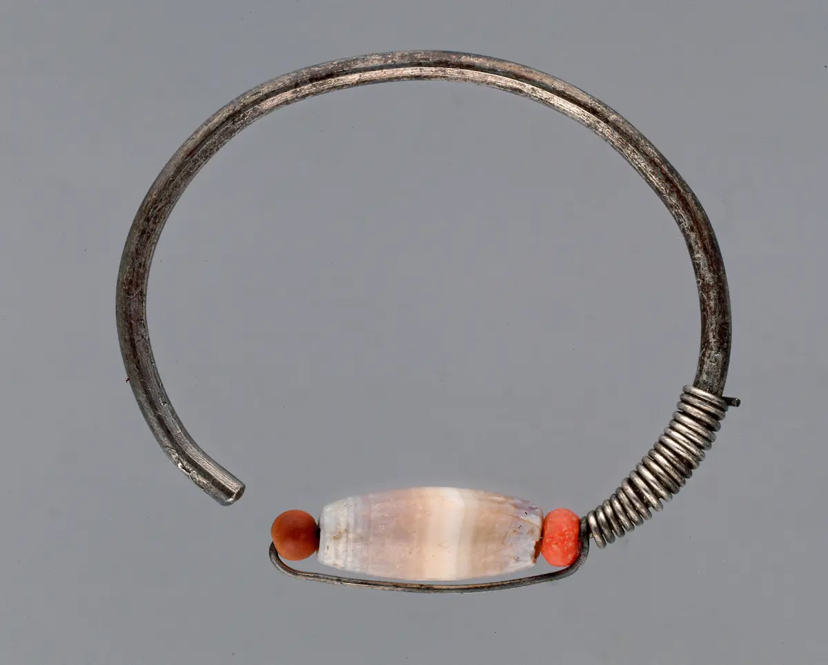 Armreif mit Sweret-Perle