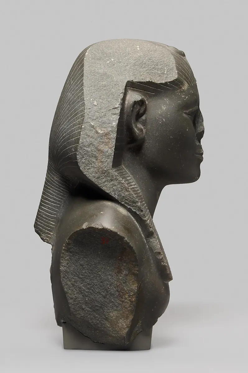 Büste einer Statue von König Amenemhet V. Sechemkare
