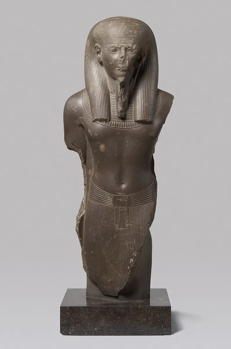 Statue des Gottes Imichentwer