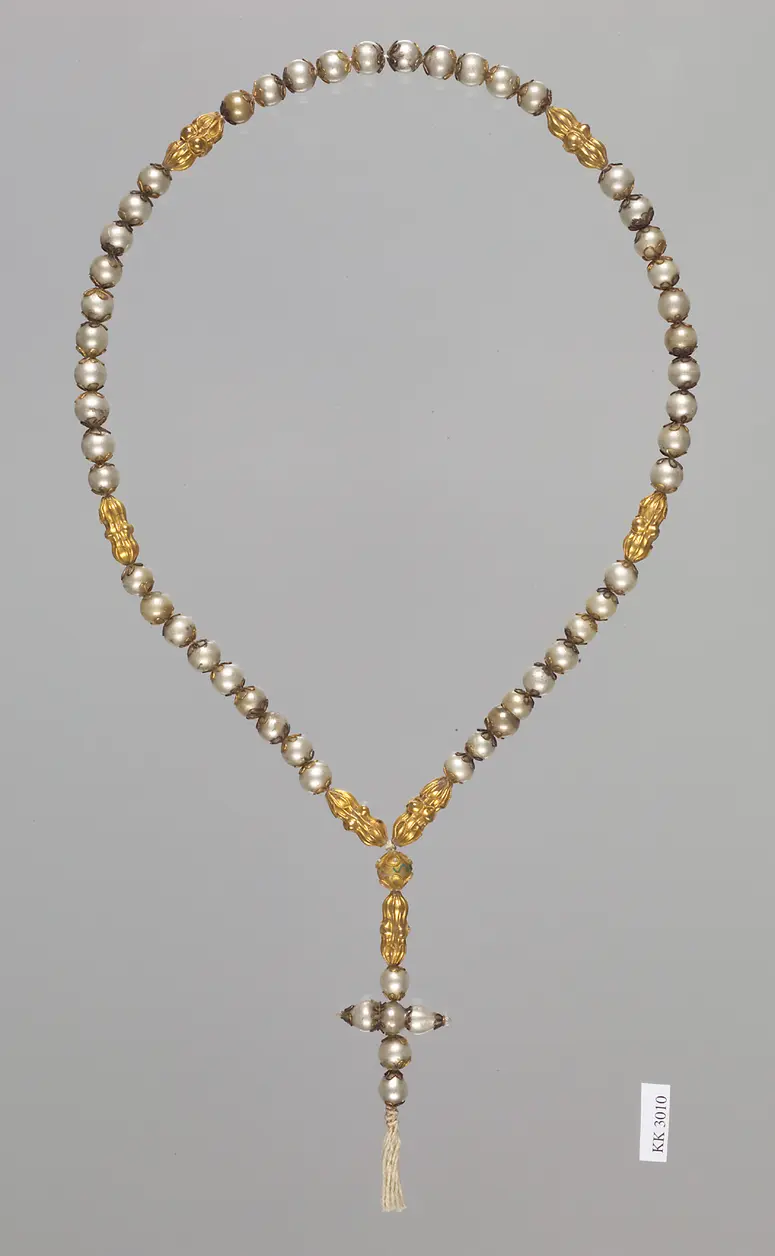 Kette aus Glaskugeln und Kreuz; Rosenkranz (?)