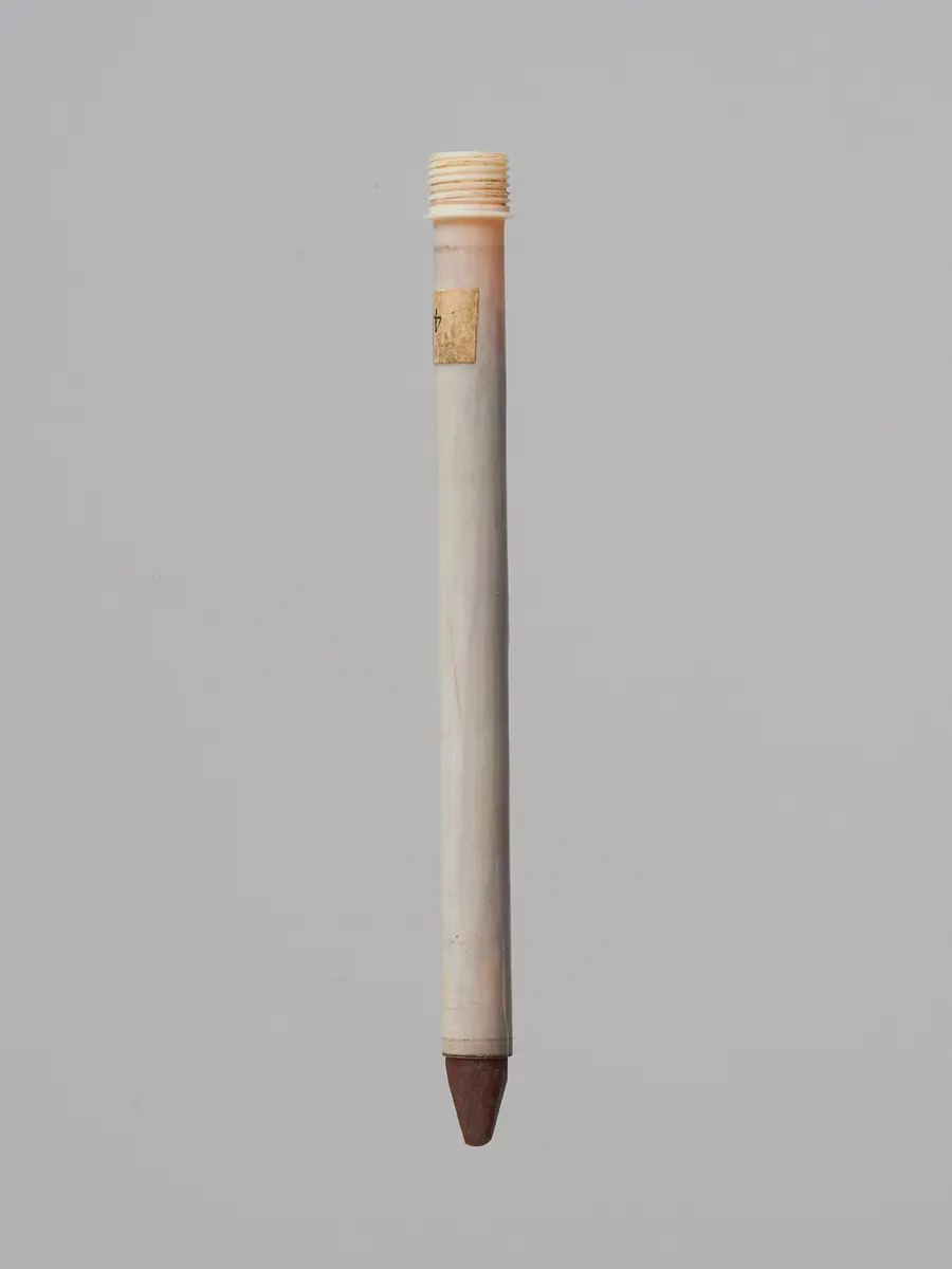 Bleistift eines Schreibzeugs in Gestalt einer Säule