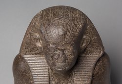 Oberteil einer Statue des Königs Amenemhet III.