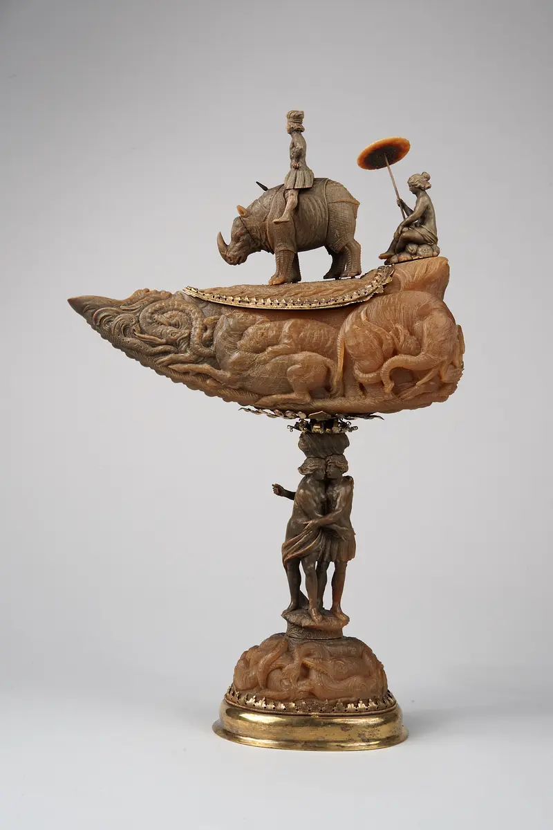 Deckelpokal, Pokal, Aufsatz aus Rhinozeroshorn