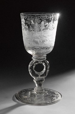 Pokal mit Darstellung der Tiere im Paradies