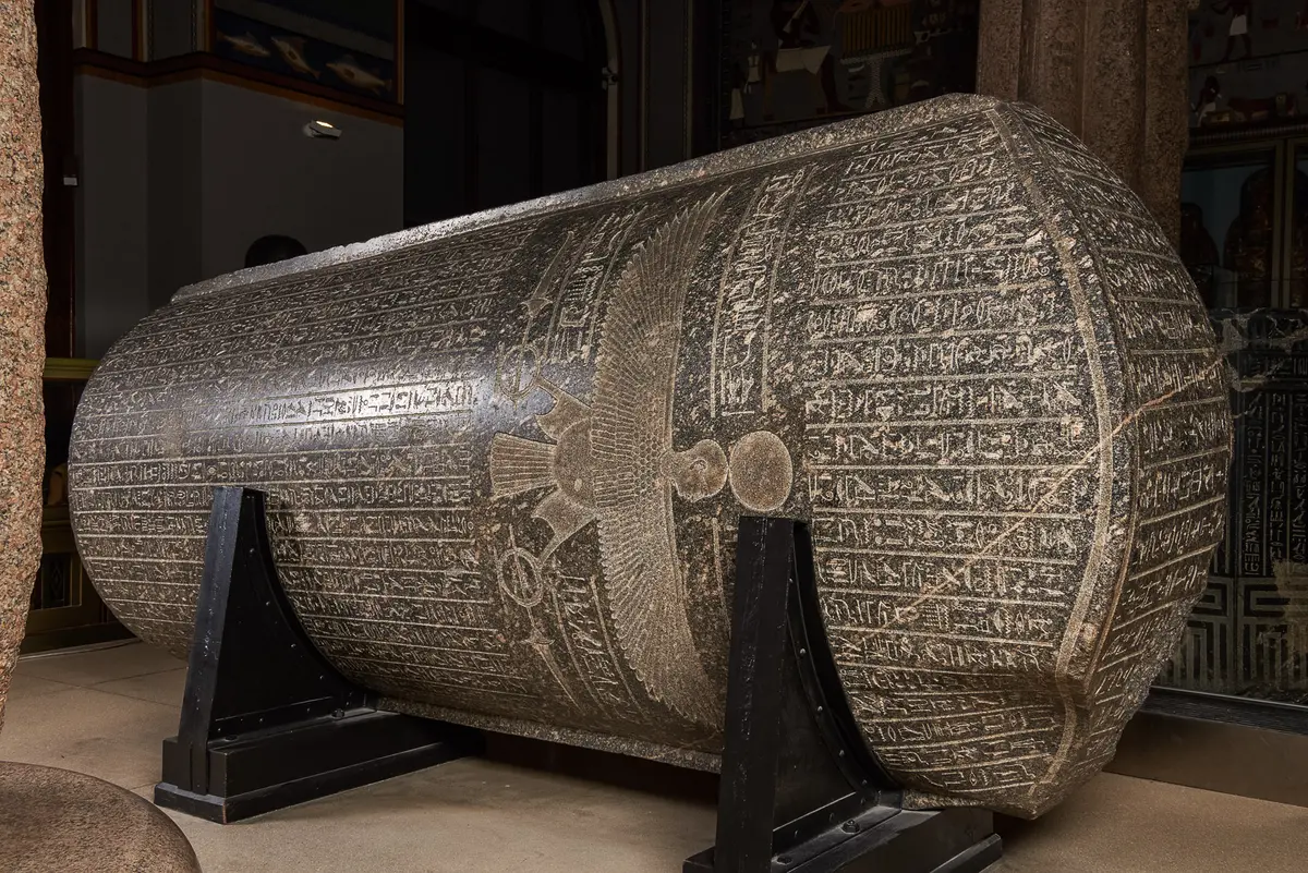 Sarkophag des Priesters Nes-schu-tefnut