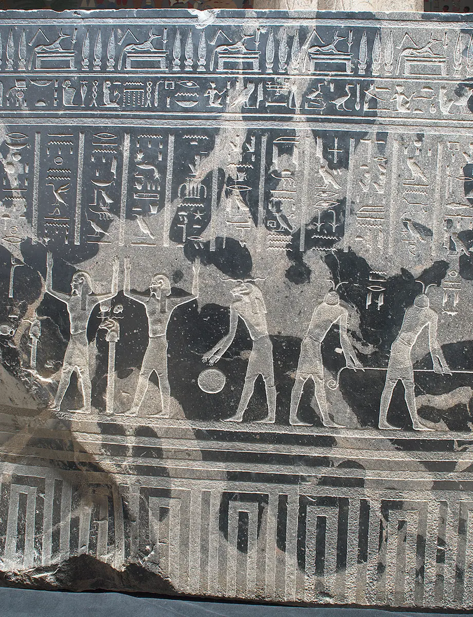 Sarkophag des Priesters Nes-schu-tefnut