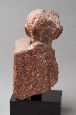 Fragmentierte Statuette einer Amarna-Prinzessin
