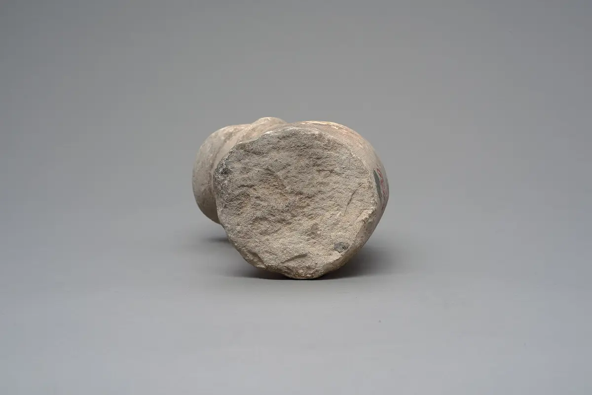 Großer Phallus, Fragment einer Statue?