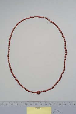 Halskette aus Glasperlen