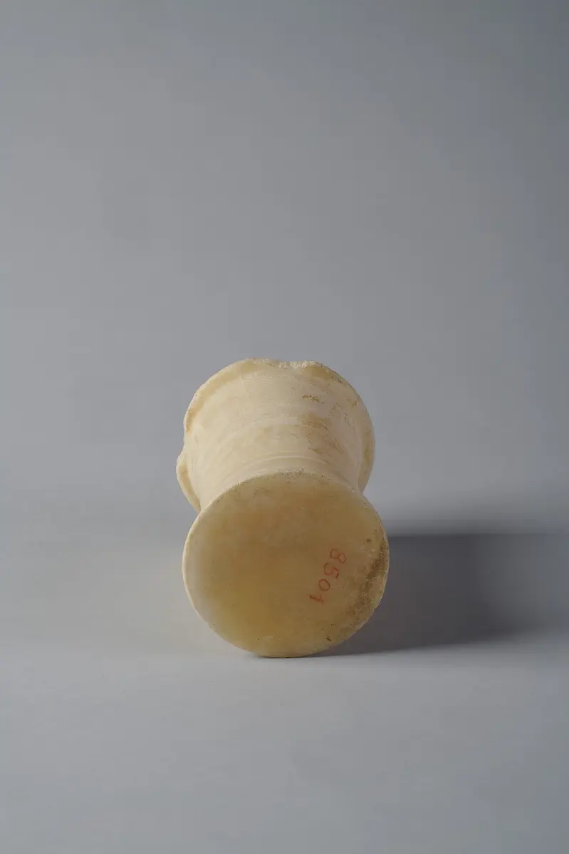 Ölgefäß