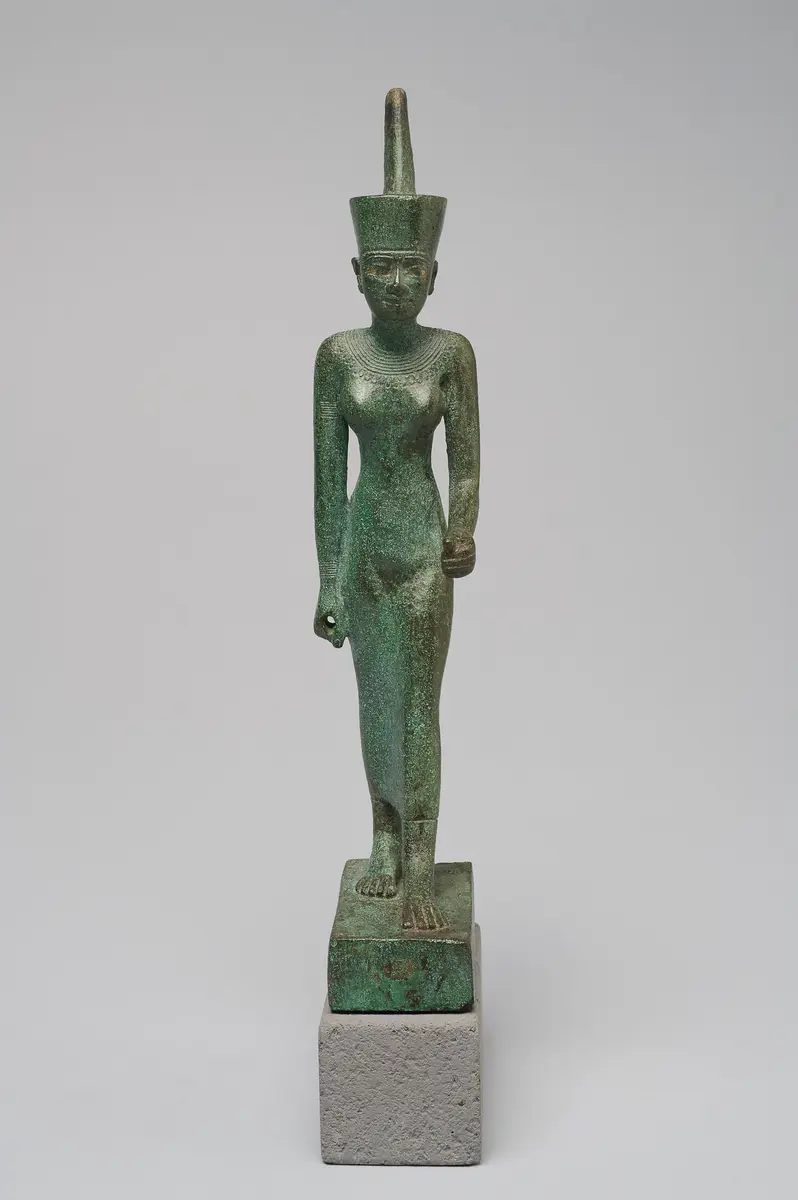 Stehende Göttin Neith