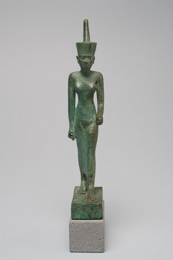 Stehende Göttin Neith