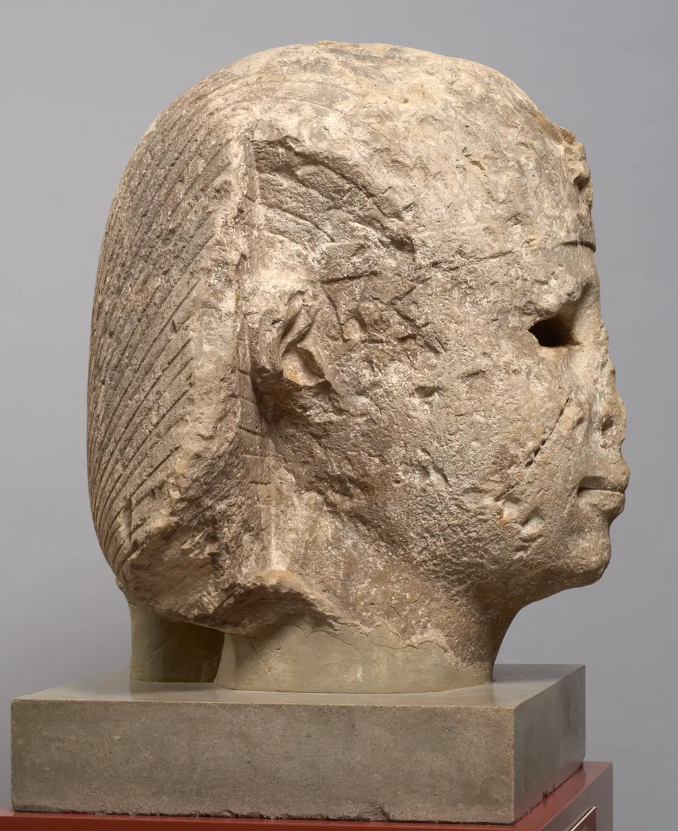 Colossal head from a royal statue 