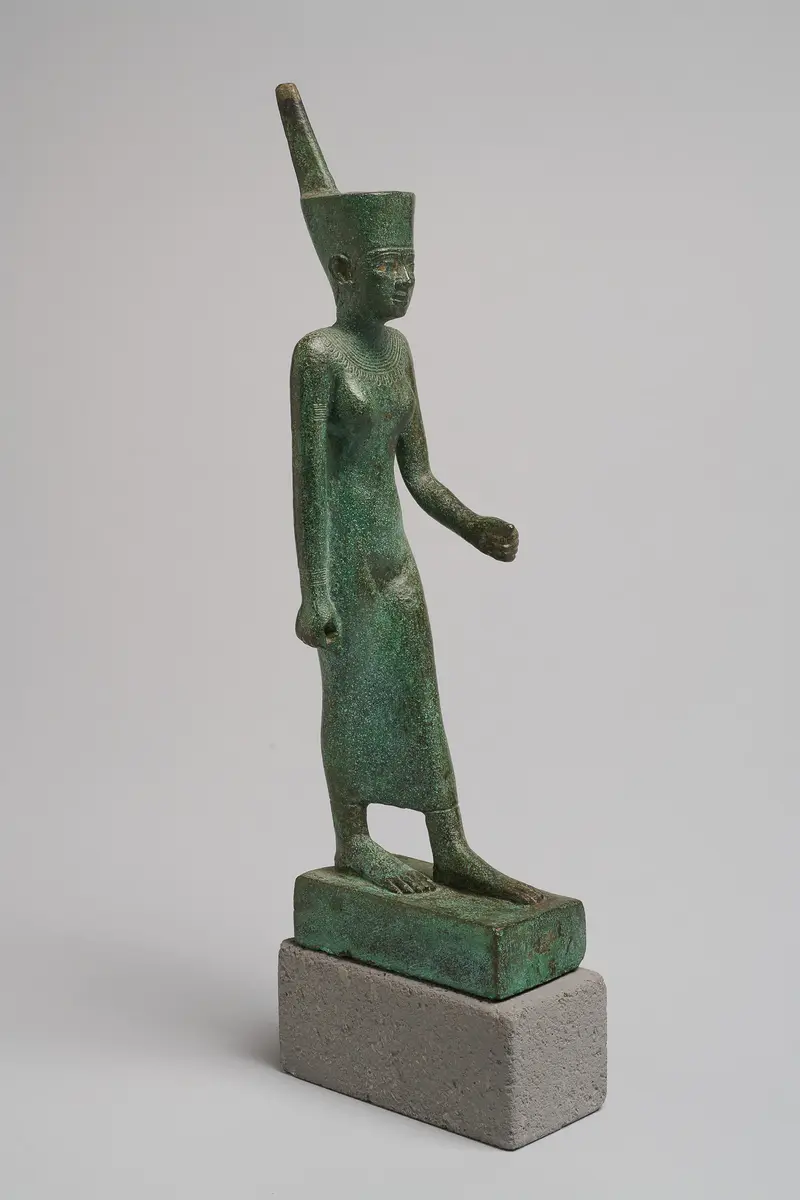 Stehende Göttin Neith