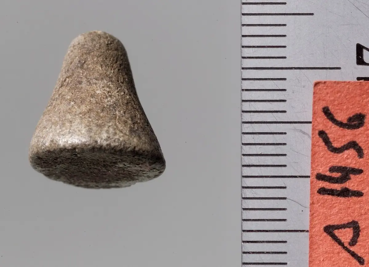 Kegelförmiger Spielstein