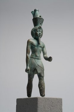 Schreitender Gott Neferhotep