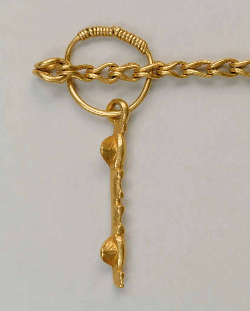 Goldkette mit 52 Anhängern