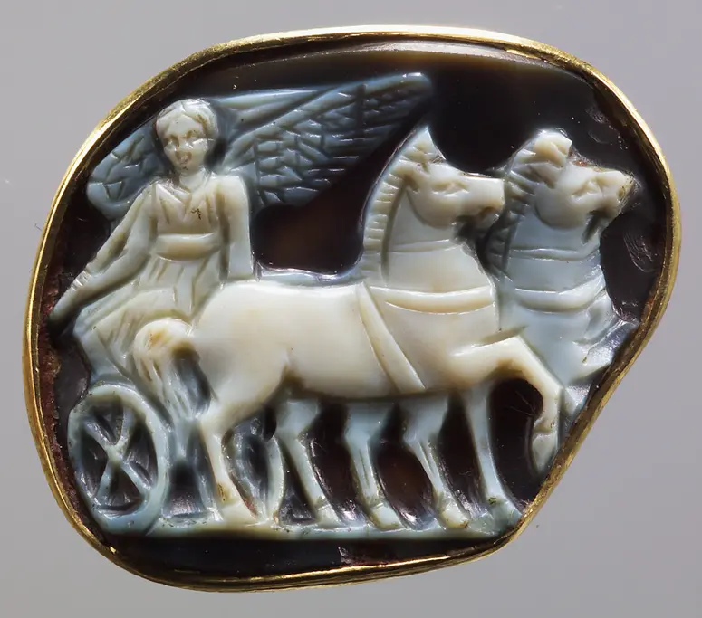 Viktoria im Zweigespann