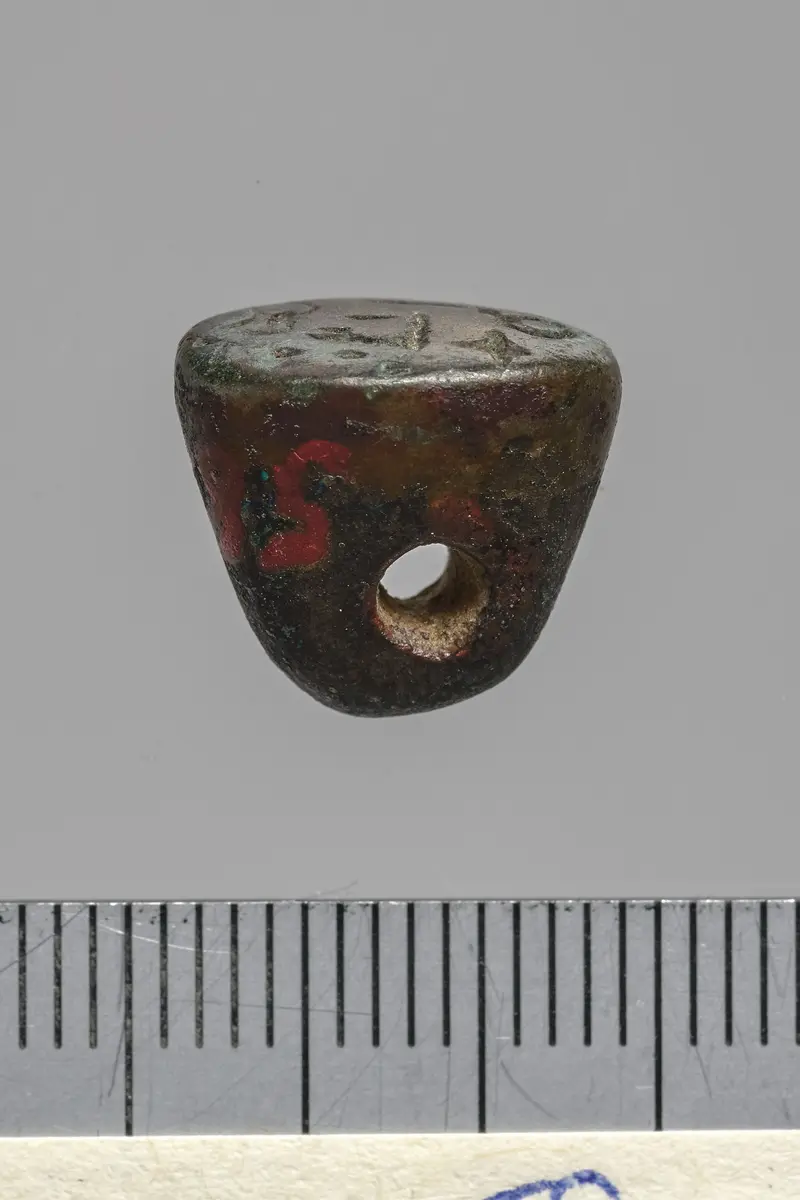 Siegelamulett, durchbohrt