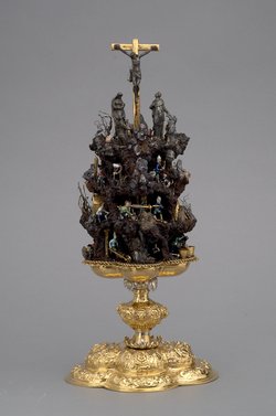 Handstein mit Bergwerk und Kreuzigung Christi