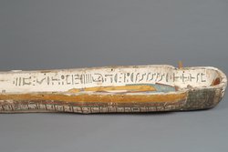 Mumienförmiger Innensarg der Nechet-iset-aru