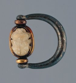 Drehring mit Skarabäus