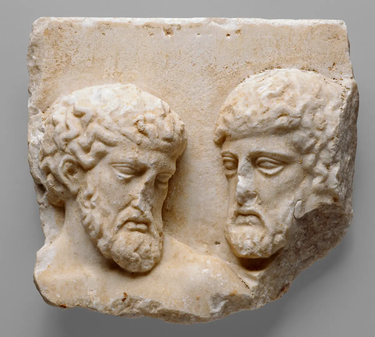 Fragment vom Nordfries des Parthenon, Alte Männer