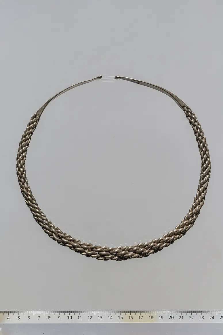 Halsring
