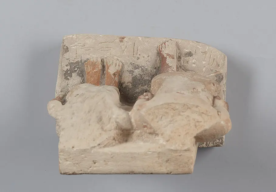 Kopflose Zweiergruppe des Schepses-ptah und seiner Frau Ni-si-redi