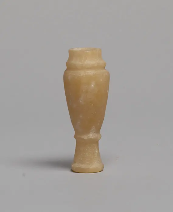 Kleine Vase mit Untersatz