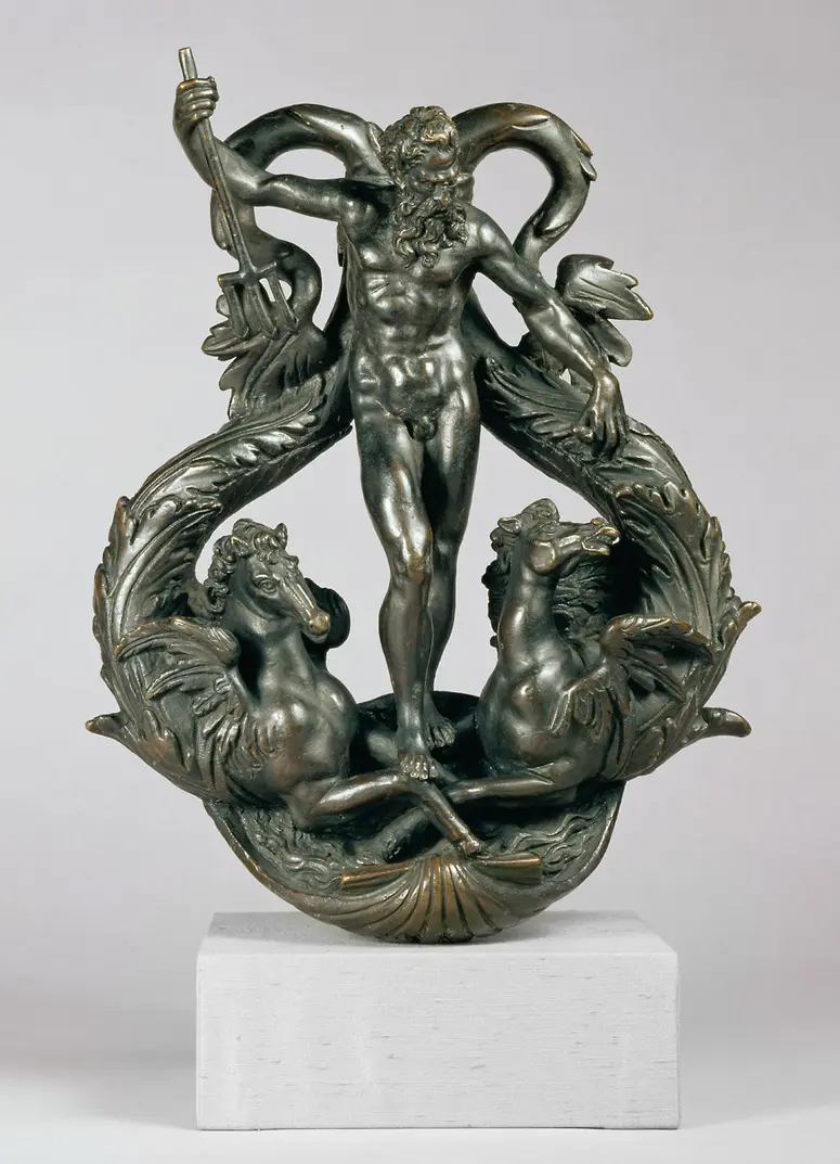 Türklopfer mit Neptun zwischen zwei Hippokampen