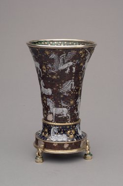 Deckelbecher
