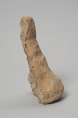 Fragmentierter Grabkegel des Djed-her
