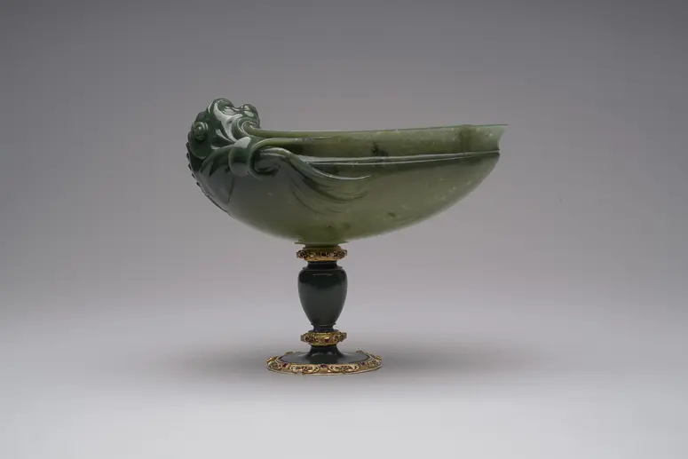 Shell-Shaped Bowl with Mascaron on a High Foot