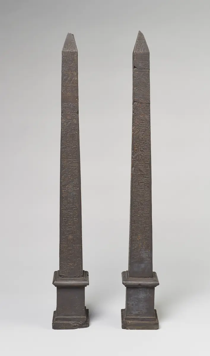 Miniaturnachbildung eines Obelisken von Sethos I. und Ramses II. aus Heliopolis