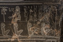 Sarkophag des Priesters Nes-schu-tefnut