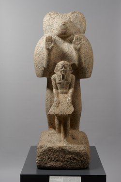 Mantelpavian mit König