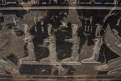 Sarkophag des Priesters Nes-schu-tefnut