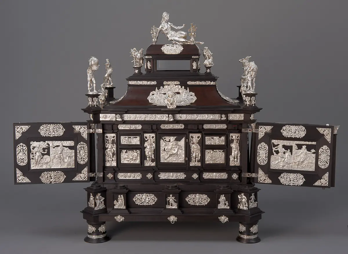 Kabinettschrank aus dem Besitz Erzherzog Ferdinands von Tirol