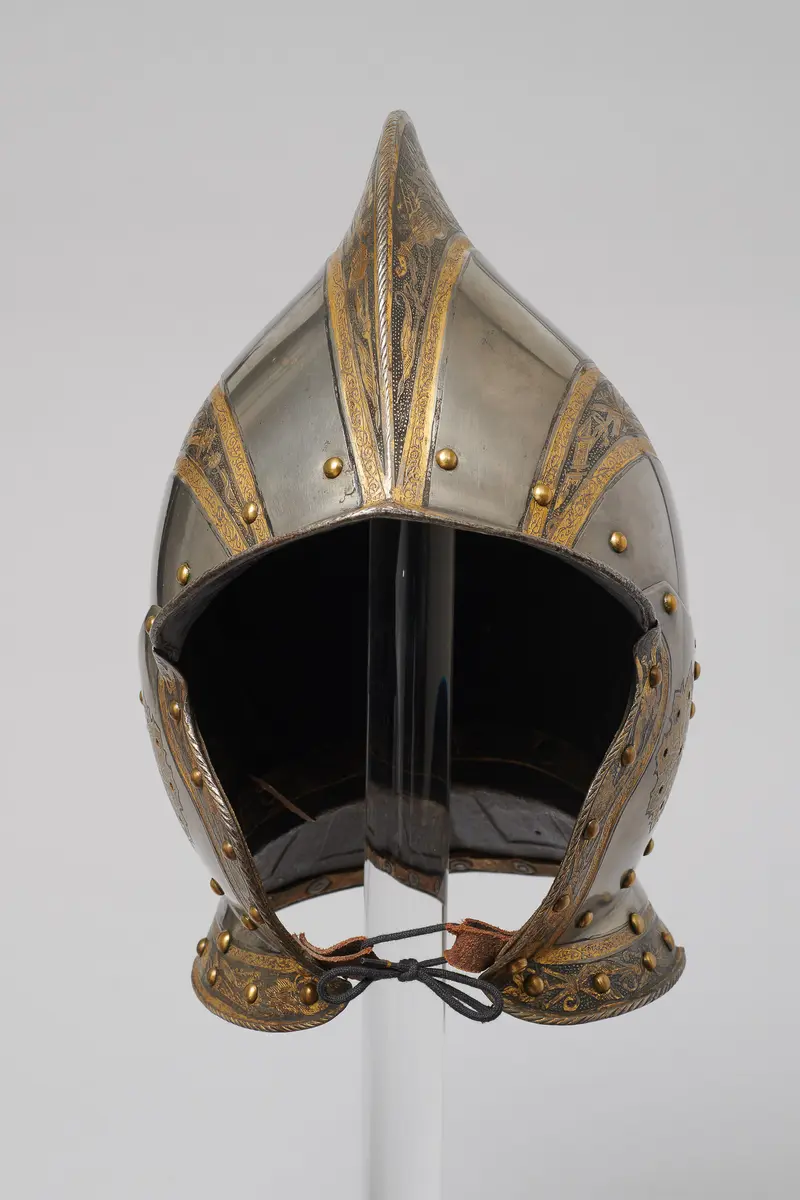 Sturmhaube der Trophäengarnitur