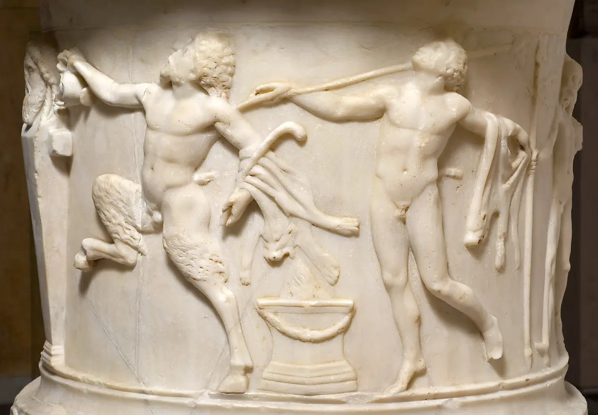 Reliefkrater: Dionysos, Satyrn und Mänaden
